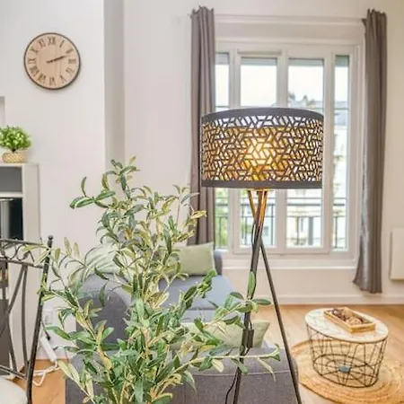 Entre Gare Et Centre-ville: Lit Double, Wifi * غرونوبل