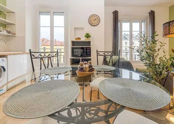 شقة Entre Gare Et Centre-ville: Lit Double, Wifi غرونوبل