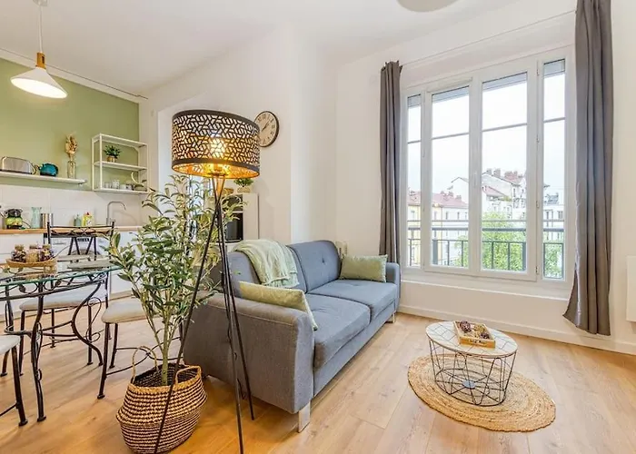 Entre Gare Et Centre-ville: Lit Double, Wifi شقة *