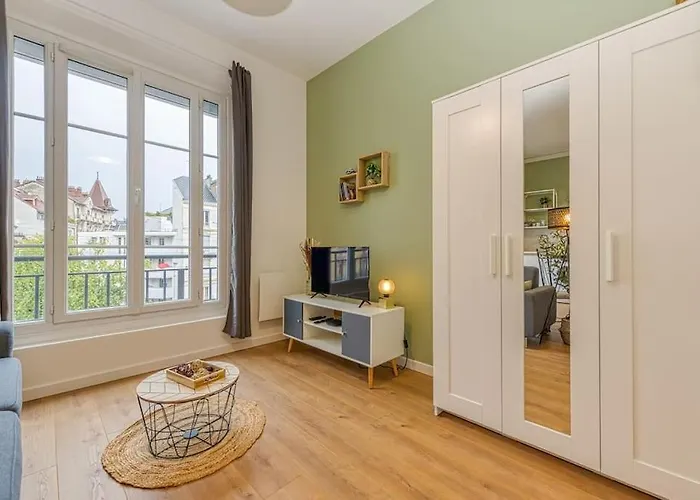 Entre Gare Et Centre-ville: Lit Double, Wifi